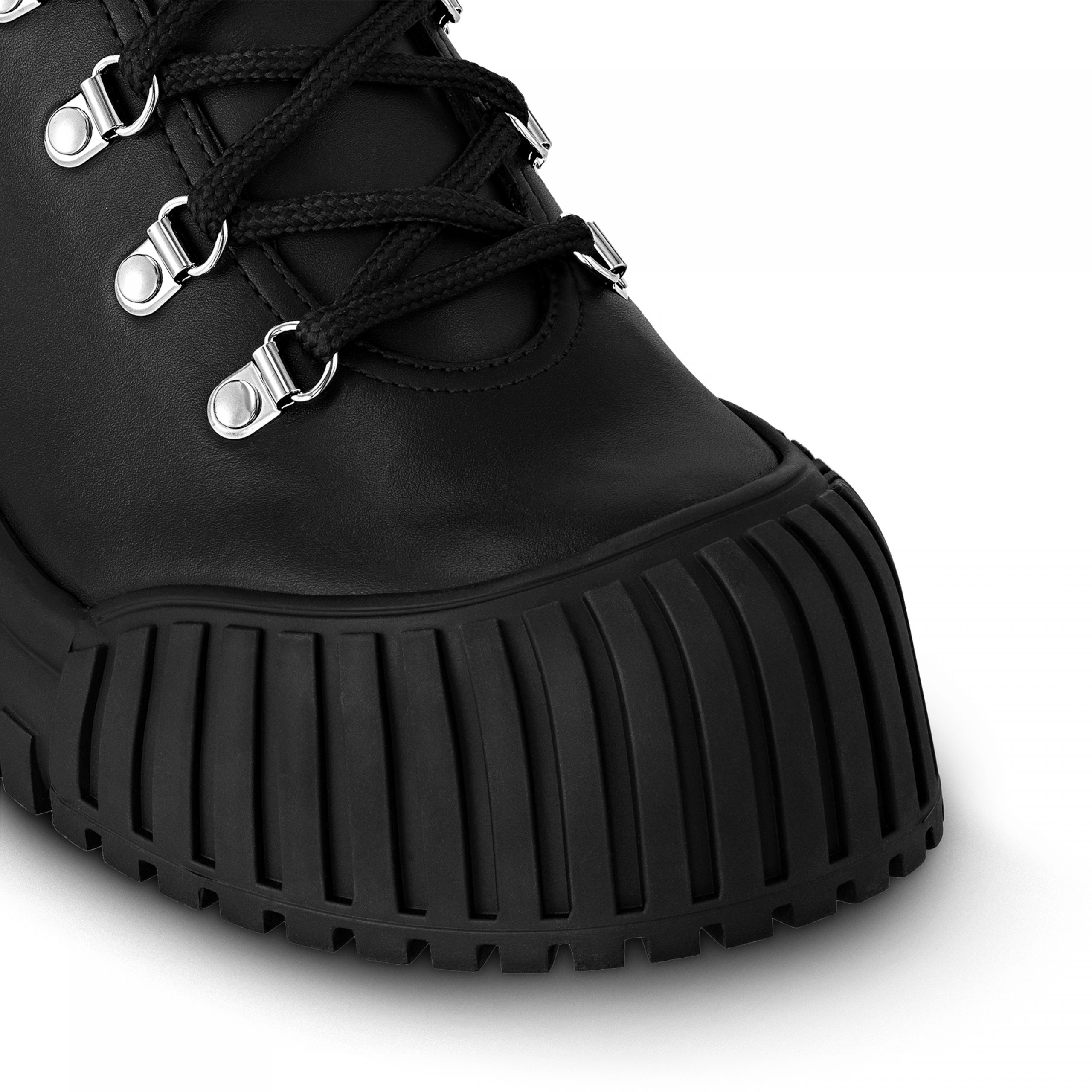 Louis Vuitton LV Ruby Flat Ranger Boot Black 1AAM5U Louis Vuitton LV Ruby Flat Ranger Boot Black 1AAM5U