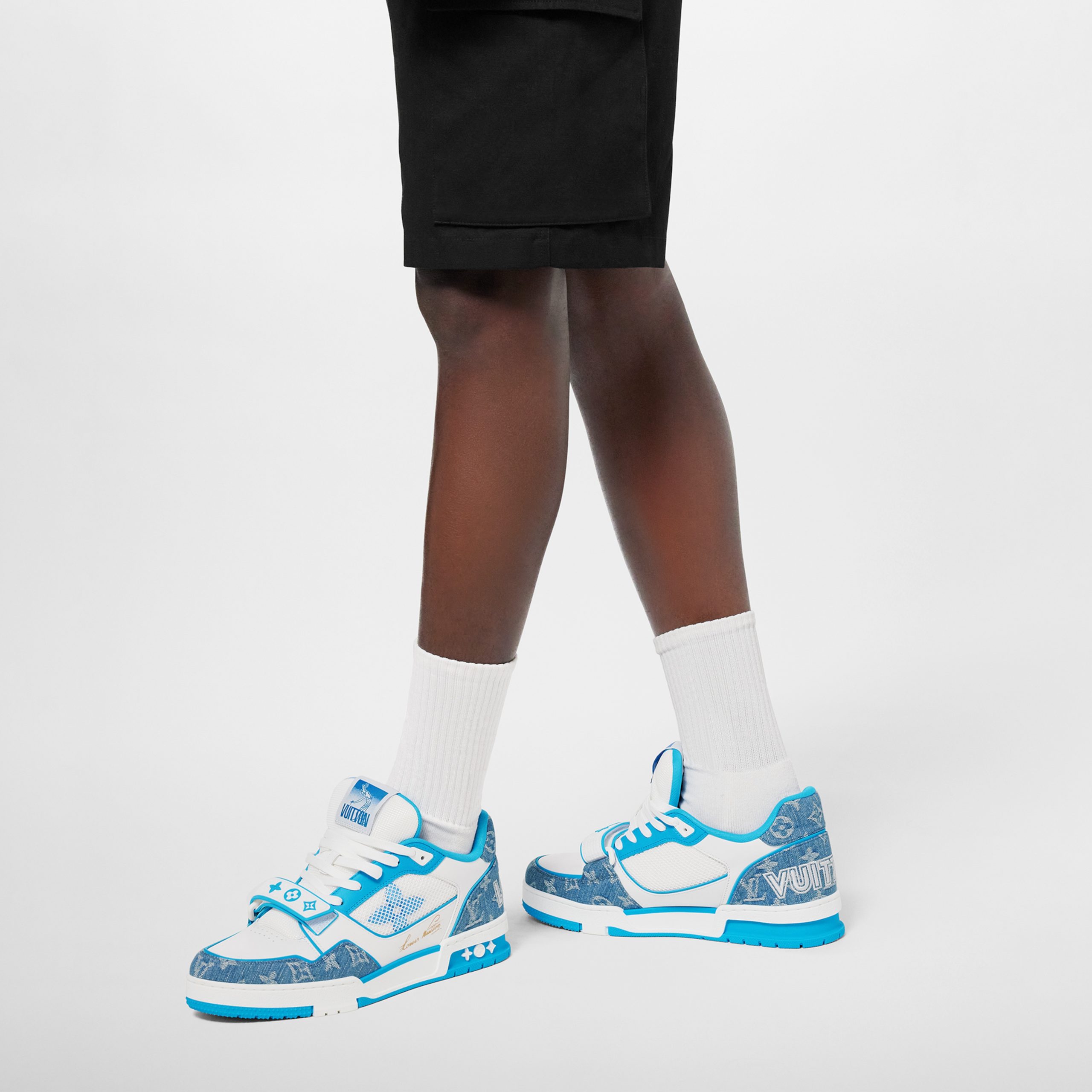 Louis Vuitton LV Trainer Sneaker Velcro strap Monogram denim Blue 1A9ZI6 Louis Vuitton LV Trainer Sneaker Velcro strap Monogram denim Blue 1A9ZI6