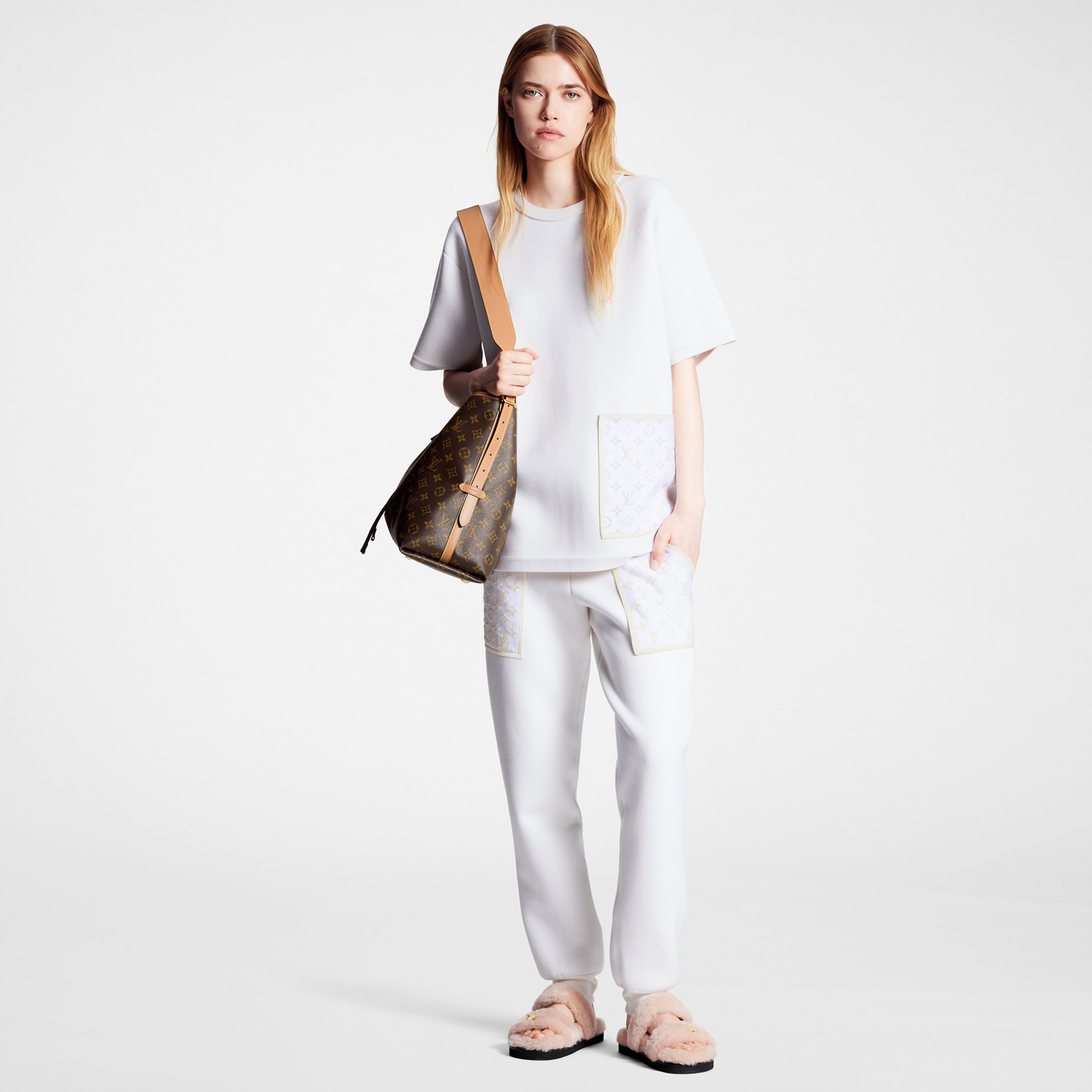 Louis Vuitton Flight Mode LV Sunset Comfort Flat Mule Rose Poudre Pink 1AC720 Louis Vuitton Flight Mode LV Sunset Comfort Flat Mule Rose Poudre Pink 1AC720