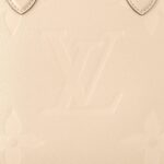 Louis Vuitton OnTheGo MM M46531 Crème Beige