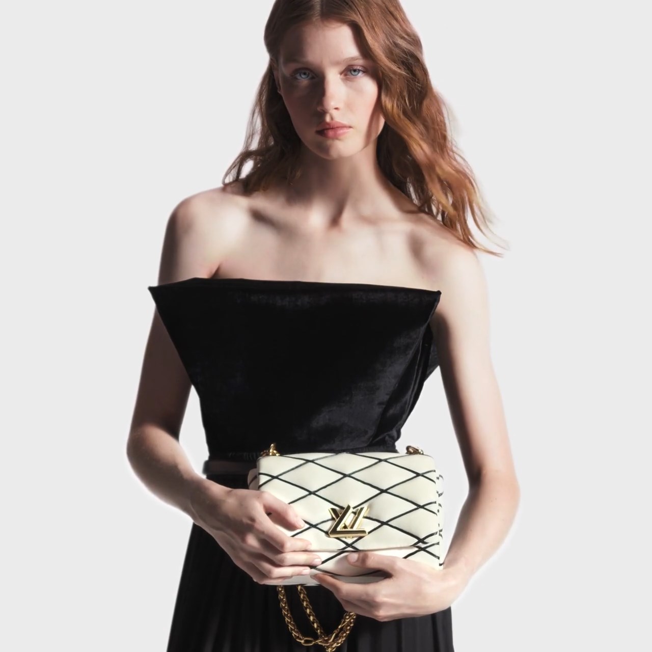 Louis Vuitton M22890 GO-14 MM White/Black Louis Vuitton M22890 GO-14 MM White/Black