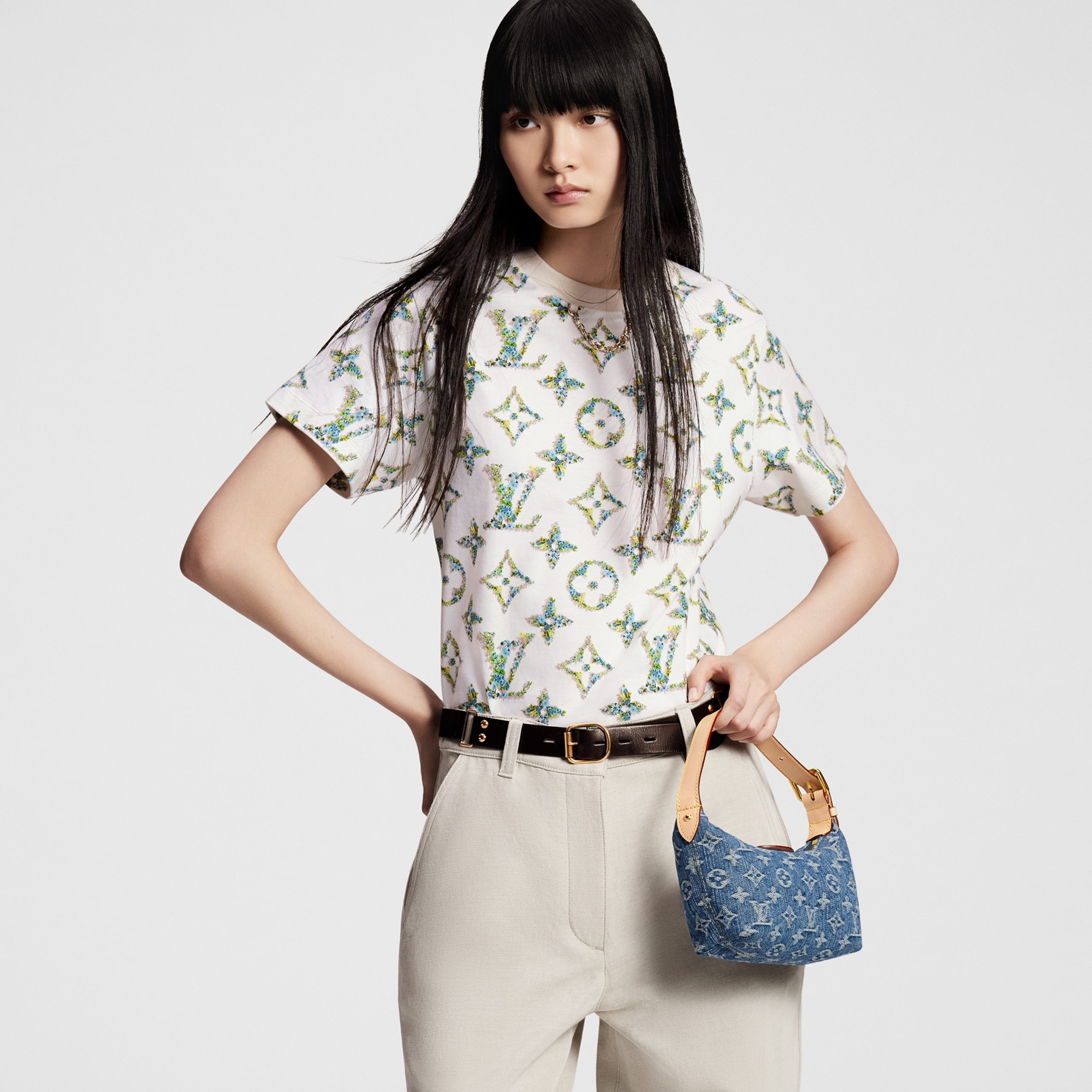 Louis Vuitton M82949 Hills Pochette Denim Blue Louis Vuitton M82949 Hills Pochette Denim Blue