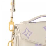 Louis Vuitton M23940 Pochette Métis East West Latte/Bubble Tea