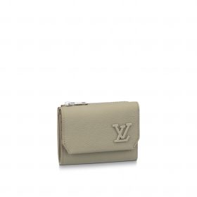Louis Vuitton M82410 Slender Pilot Sage