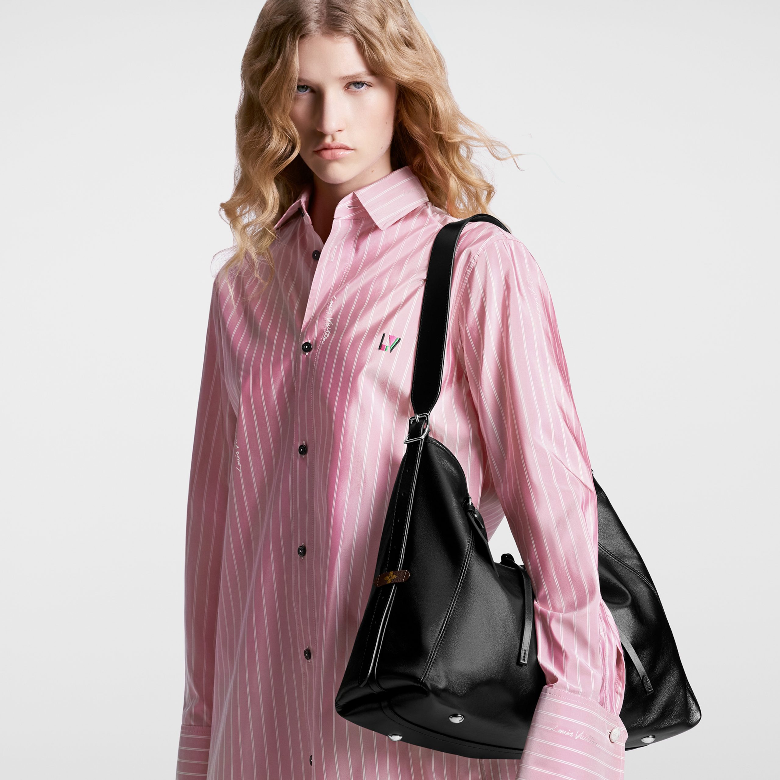 Louis Vuitton M25143 CarryAll Dark MM Black Louis Vuitton M25143 CarryAll Dark MM Black