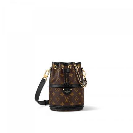 Louis Vuitton Canoé M83480 Monogram