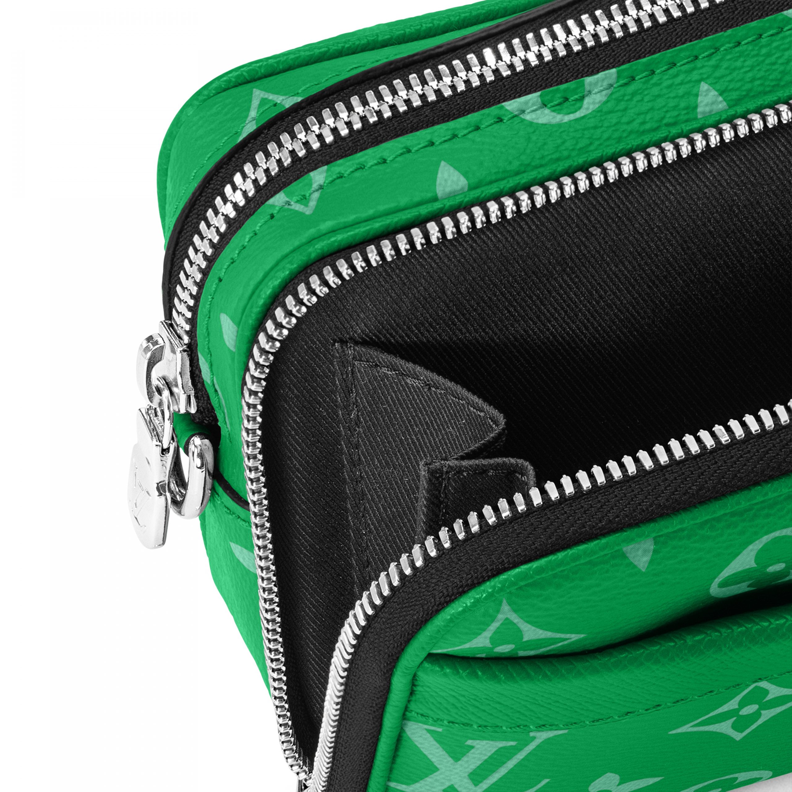 Louis Vuitton M30997 Alpha Wearable Wallet Cactus Green Louis Vuitton M30997 Alpha Wearable Wallet Cactus Green