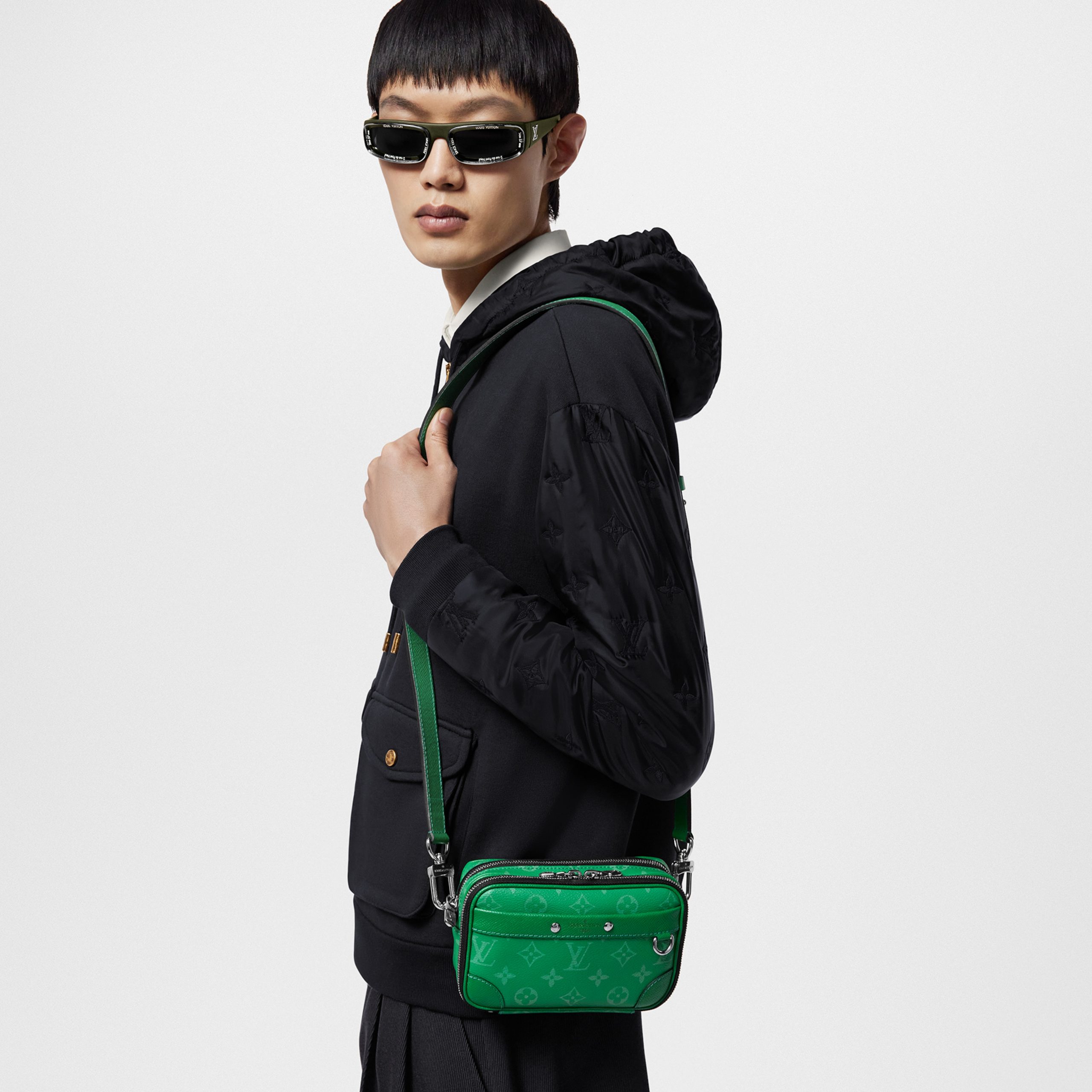 Louis Vuitton M30997 Alpha Wearable Wallet Cactus Green Louis Vuitton M30997 Alpha Wearable Wallet Cactus Green