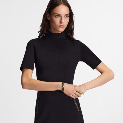 Louis Vuitton M6042E Essential V Bracelet